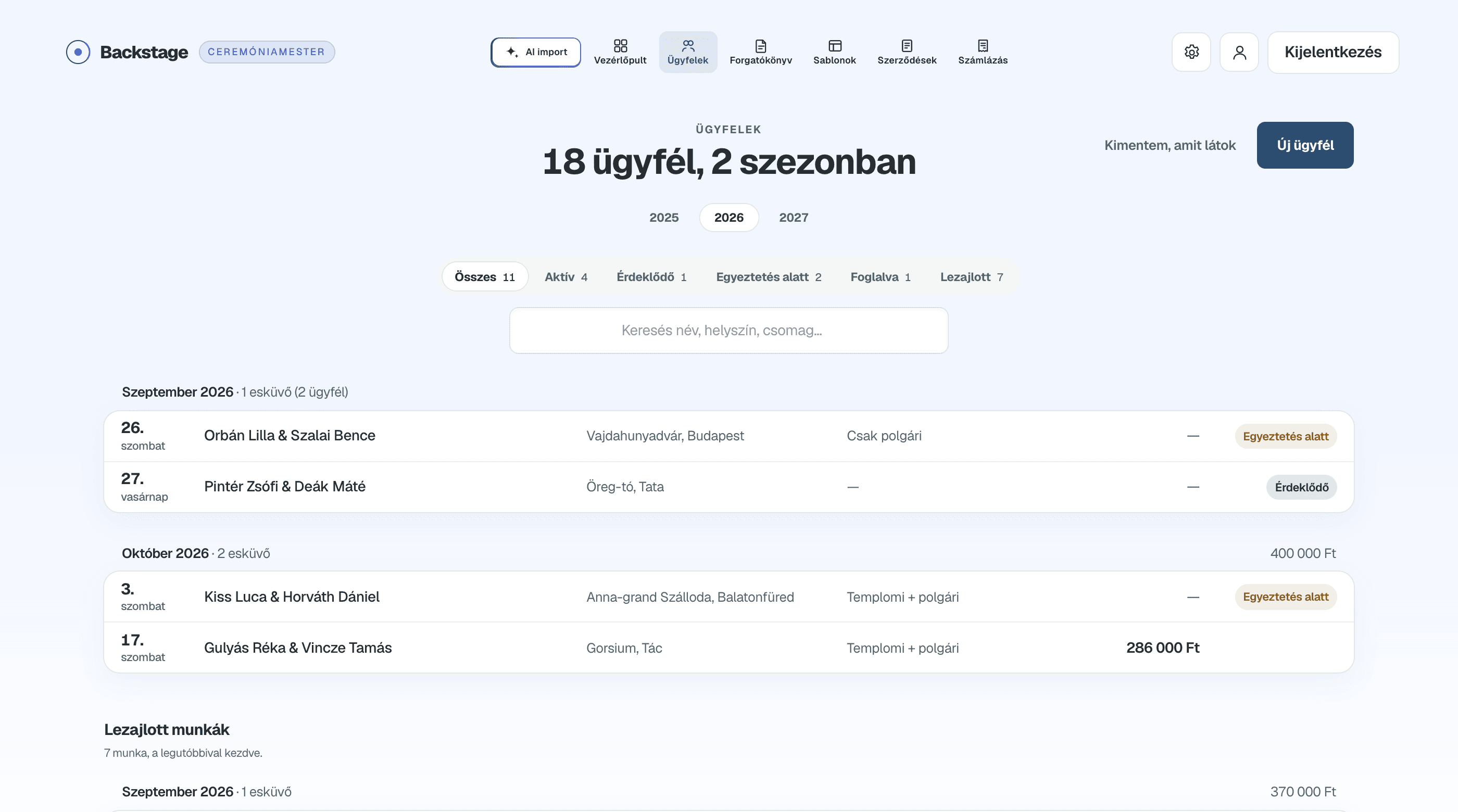 Az ügyfelek listája évre bontva, a „Ráérsz ezen a napon?” kártyával